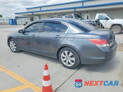 Drugie zdjęcie samochodu z przodu: 2010 HONDA ACCORD EXL VIN:1HGCP2F80AA066238 - miniatura