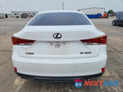 Zdjęcie 6 z 12 samochodu: 2019 LEXUS IS 300 VIN:JTHBA1D28K5099954 - miniatura