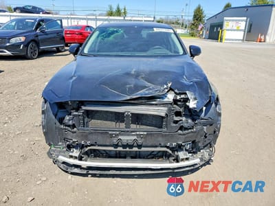 Piąte zdjęcie samochodu w środku: 2022 VOLVO S60 B5 INSCRIPTION VIN:7JRL12TL7NG172845 - miniatura