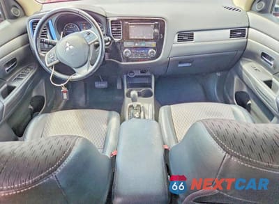 Zdjęcie 8 z 12 samochodu: 2015 MITSUBISHI OUTLANDER SE VIN:JA4AZ3A33FZ011321 - miniatura