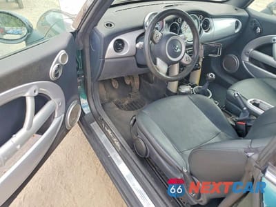 Zdjęcie 8 z 13 samochodu: 2007 MINI COOPER VIN:WMWRF33507TF66599 - miniatura