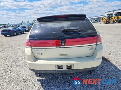 Zdjęcie 6 z 13 samochodu: 2008 LINCOLN MKX VIN:2LMDU88C98BJ38391 - miniatura