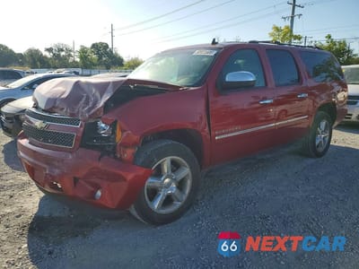 2013 CHEVROLET SUBURBAN K1500 LTZ 1GNSKKE78DR211508 - główne zdjęcie licytacji z USA - miniatura