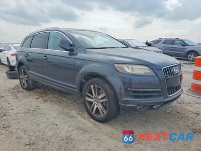 Czwarte zdjęcie samochodu z boku: 2015 AUDI Q7 PREMIUM PLUS VIN:WA1LGAFE7FD006973 - miniatura