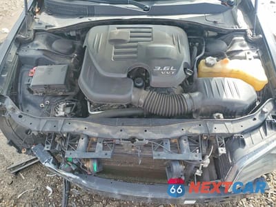 Zdjęcie 11 z 13 samochodu: 2016 CHRYSLER 300 S VIN:2C3CCAGG5GH176064 - miniatura
