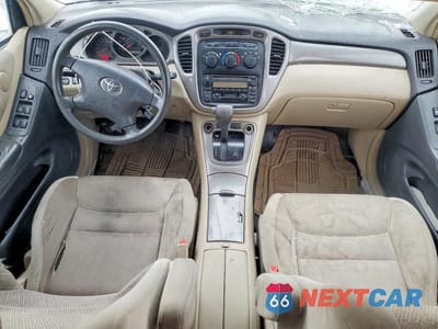 Zdjęcie 8 z 13 samochodu: 2002 TOYOTA HIGHLANDER BASE VIN:JTEGD21A620039244 - miniatura