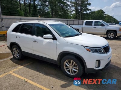 Czwarte zdjęcie samochodu z boku: 2015 KIA SORENTO LX VIN:5XYKT4A74FG609209 - miniatura