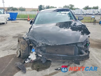 Piąte zdjęcie samochodu w środku: 2018 HYUNDAI ELANTRA VALUE EDITION VIN:5NPD84LF7JH392402 - miniatura