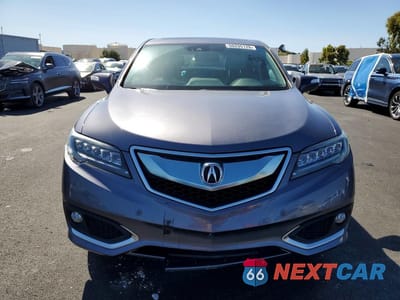 Piąte zdjęcie samochodu w środku: 2017 ACURA RDX ADVANCE VIN:5J8TB4H78HL038927 - miniatura