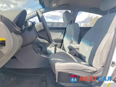 Zdjęcie 7 z 12 samochodu: 2012 HYUNDAI ACCENT SE VIN:KMHCU5AE7CU020506 - miniatura