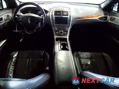 Zdjęcie 8 z 12 samochodu: 2020 LINCOLN MKZ RESERVE VIN:3LN6L5F99LR606644 - miniatura