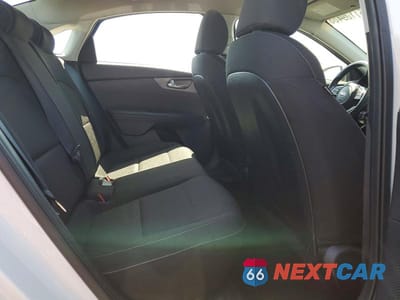 Zdjęcie 10 z 12 samochodu: 2020 KIA FORTE LXS VIN:3KPF24ADXLE257577 - miniatura