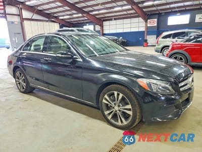 Czwarte zdjęcie samochodu z boku: 2015 MERCEDES-BENZ C 300 4MATIC VIN:55SWF4KB6FU040462 - miniatura