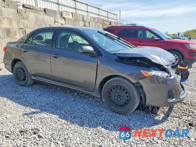 Czwarte zdjęcie samochodu z boku: 2013 TOYOTA COROLLA LE VIN:5YFBU4EE9DP204610 - miniatura