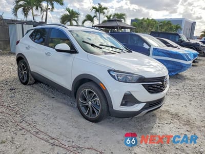 Czwarte zdjęcie samochodu z boku: 2020 BUICK ENCORE GX SELECT VIN:KL4MMDSL4LB092835 - miniatura