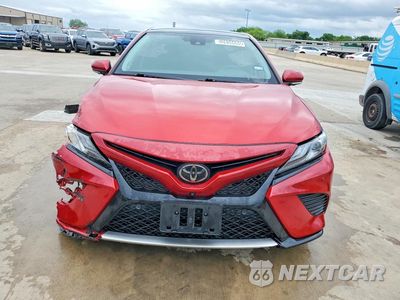 Piąte zdjęcie samochodu w środku: 2019 TOYOTA CAMRY XSE VIN:4T1B61HK9KU275585 - miniatura