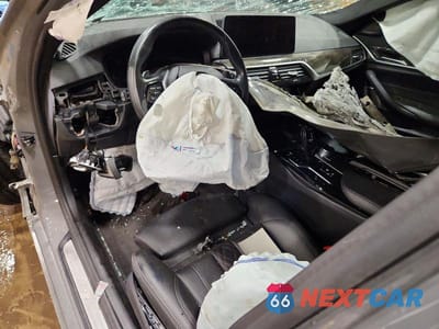 Zdjęcie 8 z 13 samochodu: 2021 BMW 530 XI VIN:WBA13BJ09MWW96802 - miniatura