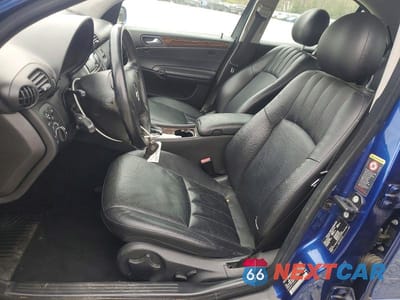 Zdjęcie 7 z 12 samochodu: 2005 MERCEDES-BENZ C 240 4MATIC VIN:WDBRF81J75F613067 - miniatura