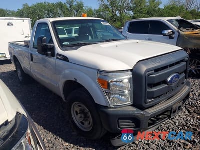 Czwarte zdjęcie samochodu z boku: 2013 FORD F250 SUPER DUTY VIN:1FTBF2A64DEB82252 - miniatura