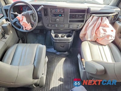 Zdjęcie 8 z 13 samochodu: 2025 CHEVROLET EXPRESS G2500 LS VIN:1GAWGEFP2S1262583 - miniatura