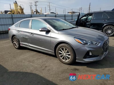 Czwarte zdjęcie samochodu z boku: 2019 HYUNDAI SONATA SE VIN:5NPE24AFXKH752420 - miniatura