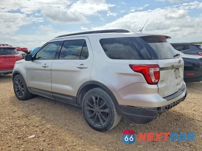Drugie zdjęcie samochodu z przodu: 2019 FORD EXPLORER XLT VIN:1FM5K7D83KGA60031 - miniatura