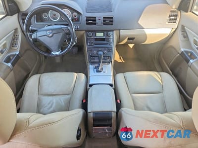 Zdjęcie 8 z 13 samochodu: 2013 VOLVO XC90 3.2 VIN:YV4952CY9D1653137 - miniatura