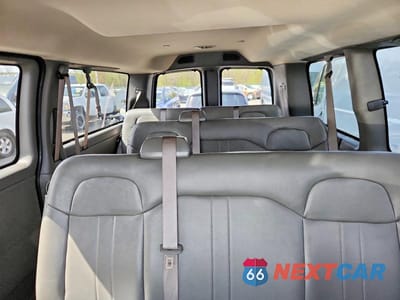 Zdjęcie 10 z 13 samochodu: 2025 CHEVROLET EXPRESS G2500 LS VIN:1GAWGEFP2S1262583 - miniatura