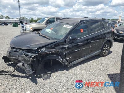 2017 TOYOTA RAV4 XLE 2T3WFREV2HW350092 - główne zdjęcie licytacji z USA - miniatura