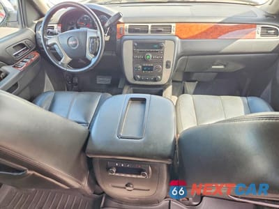 Zdjęcie 8 z 12 samochodu: 2013 GMC YUKON XL K1500 SLT VIN:1GKS2KE77DR221590 - miniatura