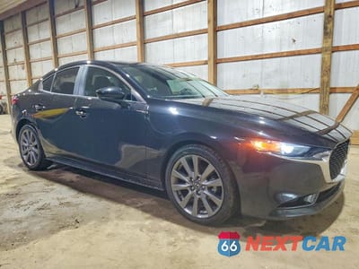 Czwarte zdjęcie samochodu z boku: 2025 MAZDA 3 PREFERRED VIN:3MZBPACM4SM450188 - miniatura