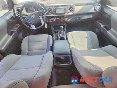 Zdjęcie 8 z 12 samochodu: 2016 TOYOTA TACOMA SR5 V6 VIN:5TFCZ5AN0GX006084 - miniatura