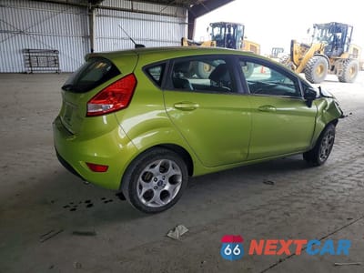 Trzecie zdjęcie samochodu z tyłu: 2013 FORD FIESTA TITANIUM VIN:3FADP4FJXDM153949 - miniatura