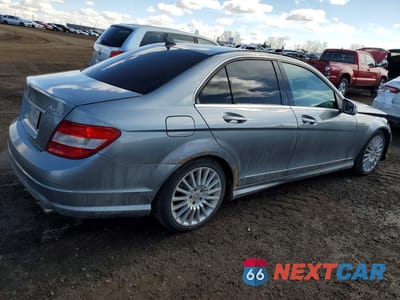 Trzecie zdjęcie samochodu z tyłu: 2010 MERCEDES-BENZ C 250 4MATIC VIN:WDDGF8FB5AF462451 - miniatura