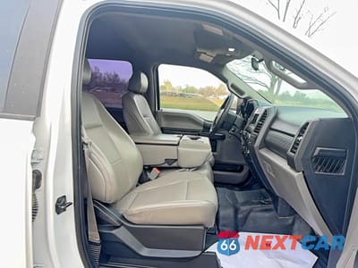 Piąte zdjęcie samochodu w środku: 2019 FORD F250 SUPER DUTY VIN:1FT7W2BT5KEC67172 - miniatura