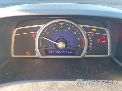 Zdjęcie 9 z 13 samochodu: 2011 HONDA CIVIC LX VIN:19XFA1F5XBE017852 - miniatura