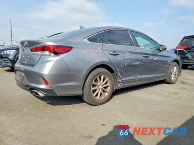 Trzecie zdjęcie samochodu z tyłu: 2019 HYUNDAI SONATA SE VIN:5NPE24AFXKH752420 - miniatura