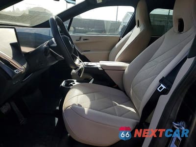 Zdjęcie 7 z 13 samochodu: 2024 BMW IX XDRIVE50 VIN:WB523CF0XRCR75945 - miniatura