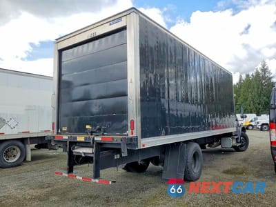 Piąte zdjęcie samochodu w środku: 2020 FREIGHTLINER BUSINESS CLASS M2 REFRIGERATED BOX TRUCK VIN:3ALACXFC0LDMF5884 - miniatura