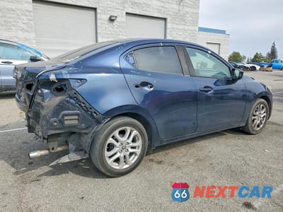 Trzecie zdjęcie samochodu z tyłu: 2017 TOYOTA YARIS IA BASE VIN:3MYDLBYV9HY156951 - miniatura