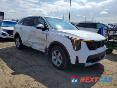 Czwarte zdjęcie samochodu z boku: 2025 KIA SORENTO LX VIN:5XYRG4JC7SG383919 - miniatura