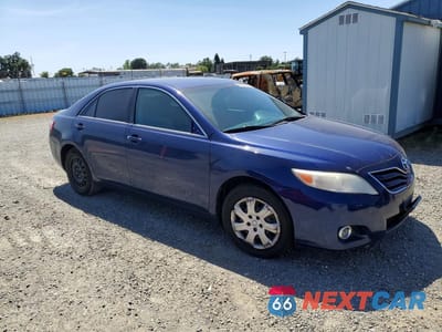 Czwarte zdjęcie samochodu z boku: 2010 TOYOTA CAMRY BASE VIN:4T1BF3EK8AU563094 - miniatura