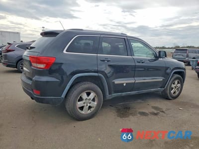 Trzecie zdjęcie samochodu z tyłu: 2011 JEEP GRAND CHEROKEE LAREDO VIN:1J4RR4GG0BC523750 - miniatura