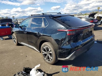 Drugie zdjęcie samochodu z przodu: 2025 TOYOTA BZ4X XLE VIN:JTMAAAAA3SA073309 - miniatura