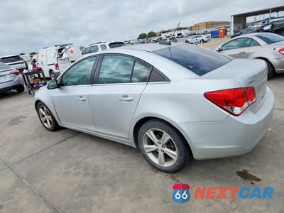 Drugie zdjęcie samochodu z przodu: 2015 CHEVROLET CRUZE LT VIN:1G1PE5SB1F7183381 - miniatura
