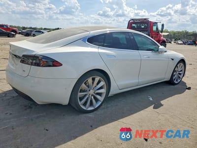 Trzecie zdjęcie samochodu z tyłu: 2017 TESLA MODEL S VIN:5YJSA1E1XHF193428 - miniatura