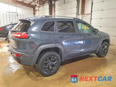 Trzecie zdjęcie samochodu z tyłu: 2017 JEEP CHEROKEE TRAILHAWK VIN:1C4PJMBS6HW538275 - miniatura