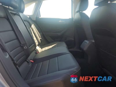 Zdjęcie 10 z 12 samochodu: 2024 VOLKSWAGEN JETTA SE VIN:3VWEM7BU0RM035308 - miniatura