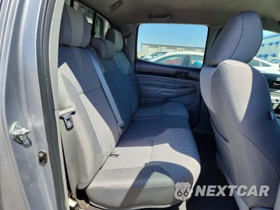Zdjęcie 10 z 12 samochodu: 2015 TOYOTA TACOMA V6 VIN:3TMLU4EN5FM197380 - miniatura