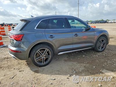 Trzecie zdjęcie samochodu z tyłu: 2025 AUDI Q5 E PREMIUM PLUS 55 VIN:WA1E2AFY7S2015535 - miniatura